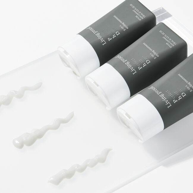 Living Proof Perfect Hair Day 5-in-1 Styling Treatment texture