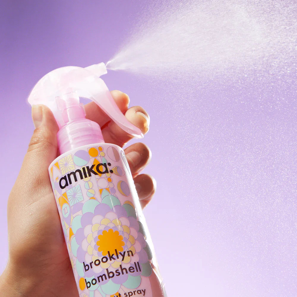 Spray applicator