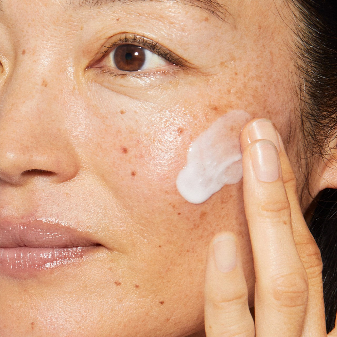 Dermalogica Phyto Nature Oxygen Cream application on face