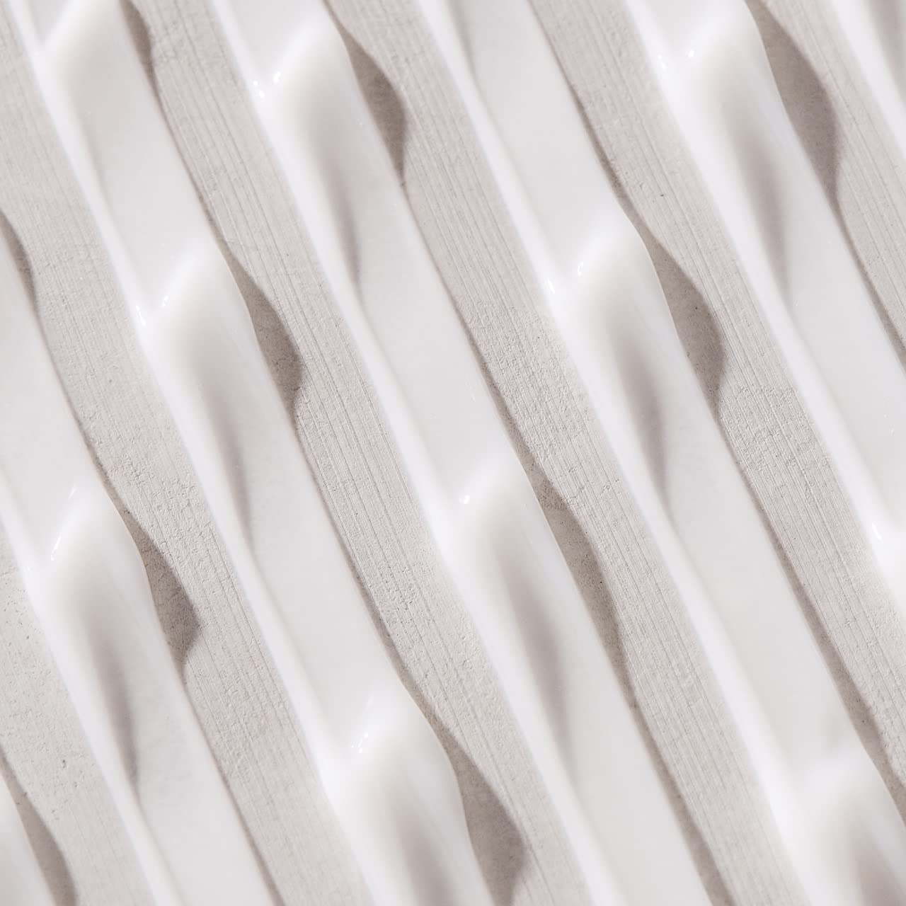 Unite Lazer Straight Relaxing Fluid product texture