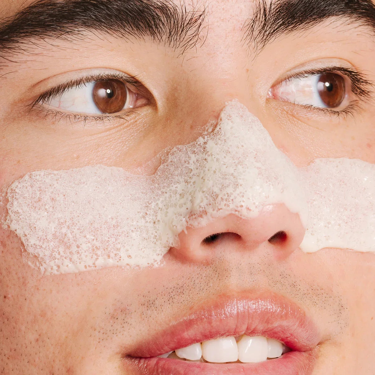 Dermalogica Clear Start Blackhead Clearing Fizz Mask application on nose 